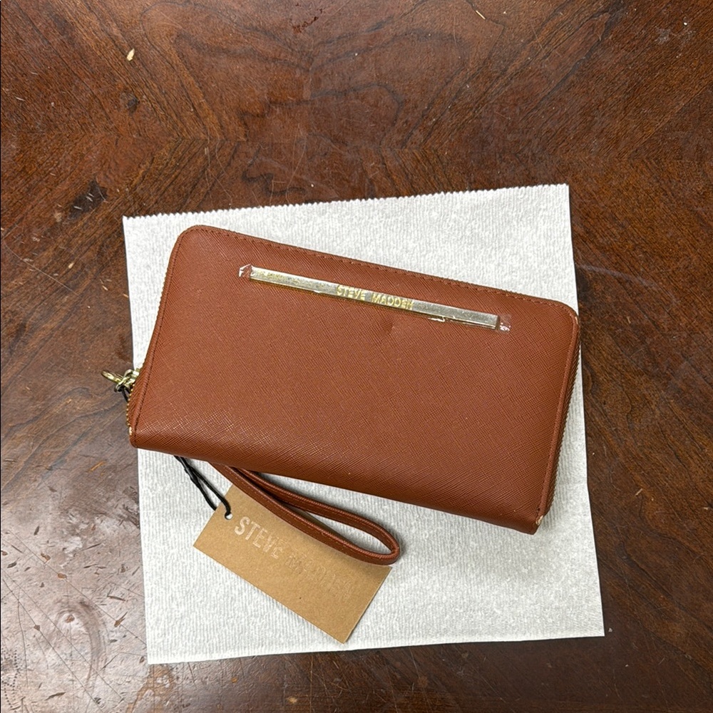 Steve Madden Brown Wallet